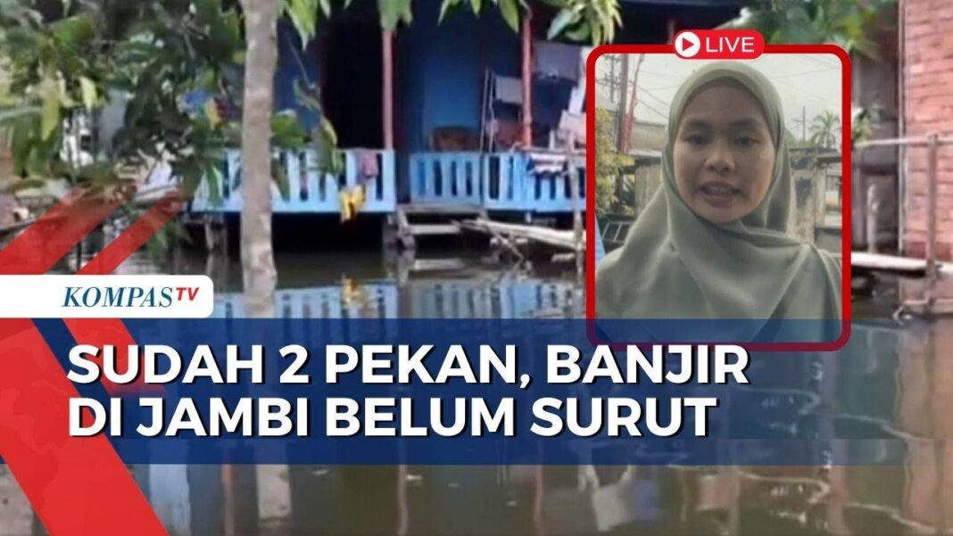 Banjir Juga Terjang Jalan Arteri Bitung