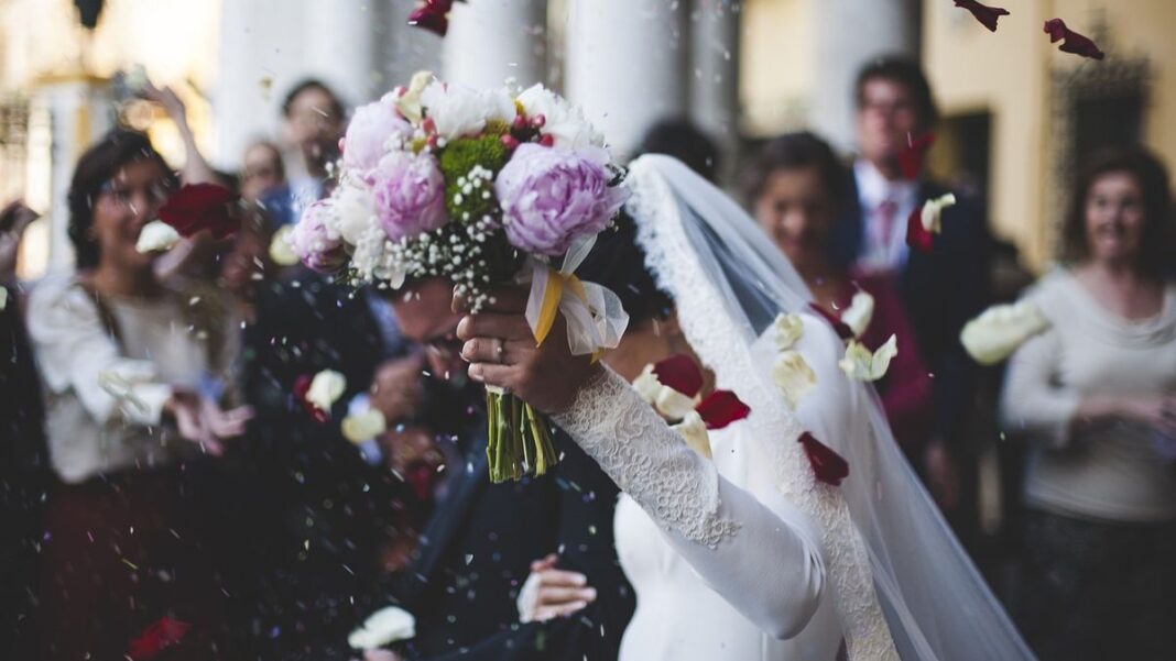 Pengantin dan Bayi di Banten Dapat Tanda Kasih
