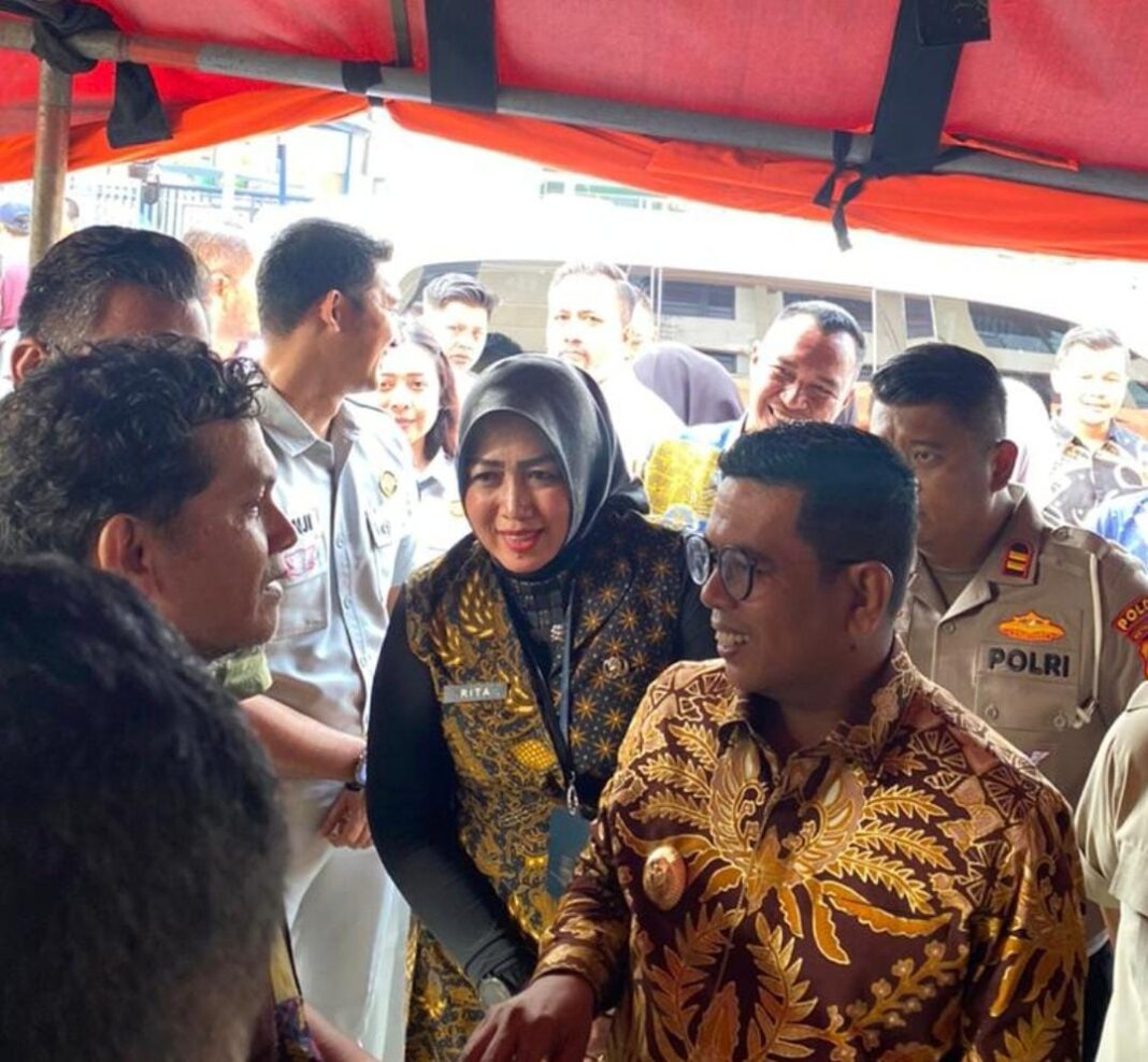 Lelang Mobil Dinas Bekas Ratu Atut: Toyota Land Cruiser