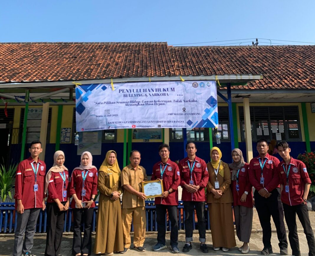 Kuliah Kerja Mahasiswa 42 Uniba Ajak Siswa SMP Stop Bullying