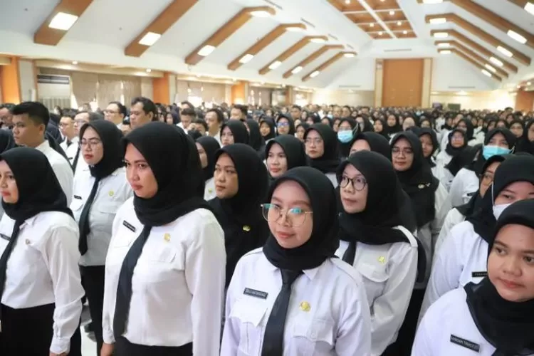 Gubernur Banten Serahkan SK kepada Ribuan Calon PPPK Pemprov Tahap II