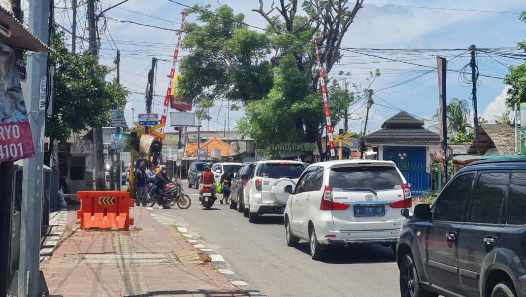 Keren, Siswa SMKN 1 Baros Tampilkan Kesenian Banten