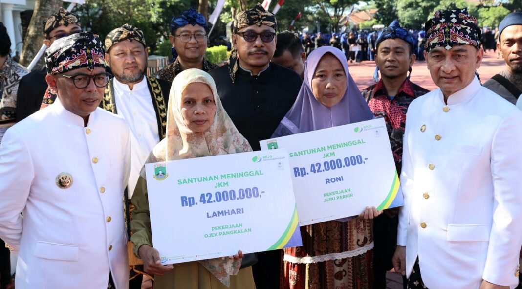 Komitmen Beri Agunan Sosial buat Pekerja Rentan