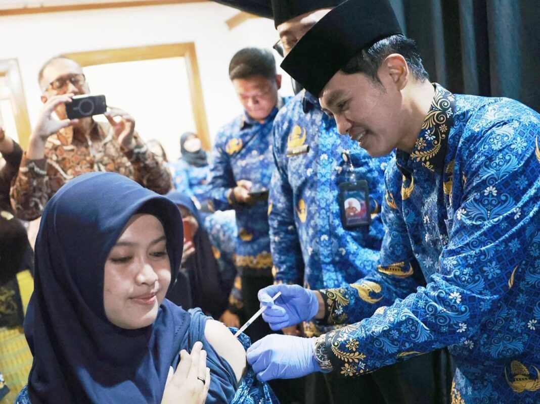 BUKA WEBINAR UPDATE ON ADDICTION, KEPALA BNN RI: ADIKSI JUDI ONLINE DAN NARKOBA ANCAM PRODUKTIVITAS