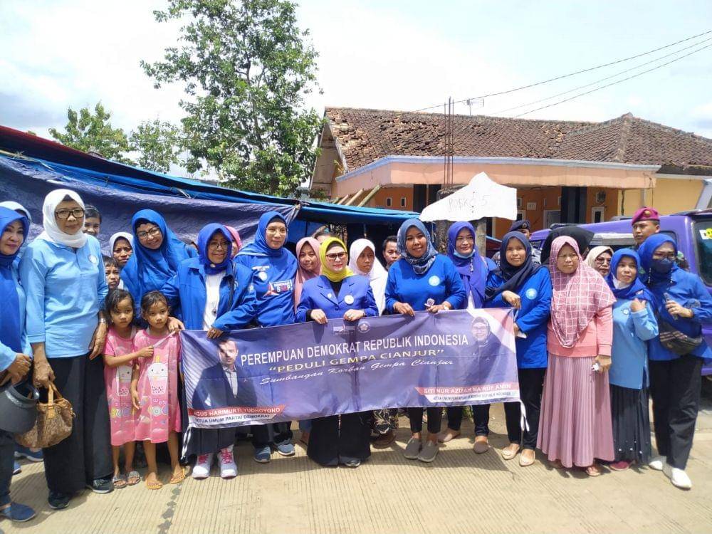 PMI Tangsel Distribusikan Donasi Air Mineral dan Layanan Kesehatan