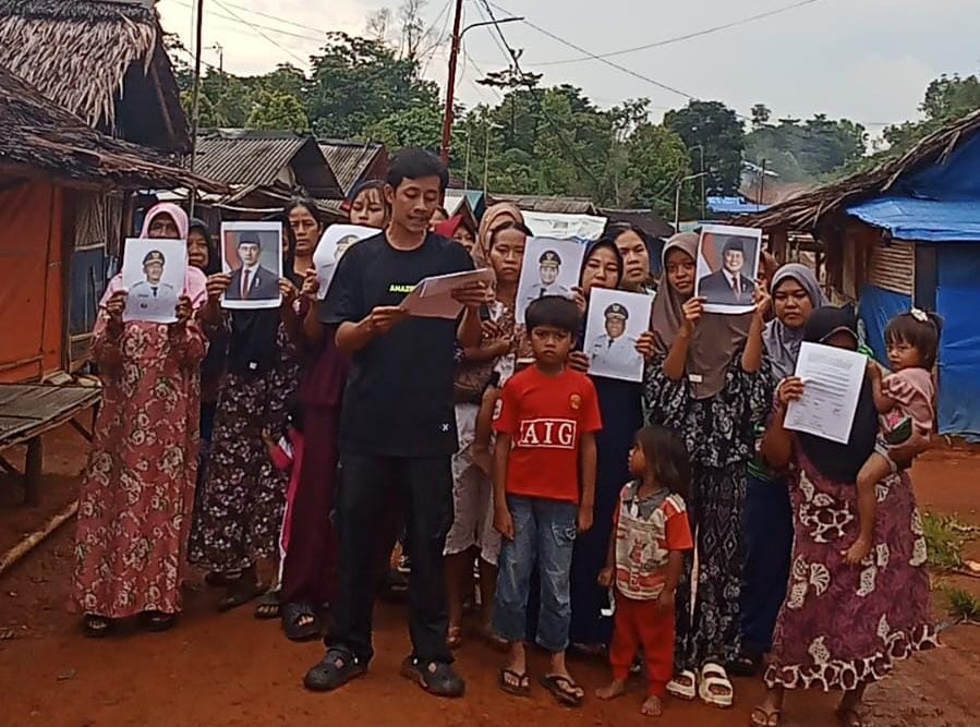 Warga Huntara Lebakgedong Kecewa Alat Berat buat Pembangunan Huntap Ditarik