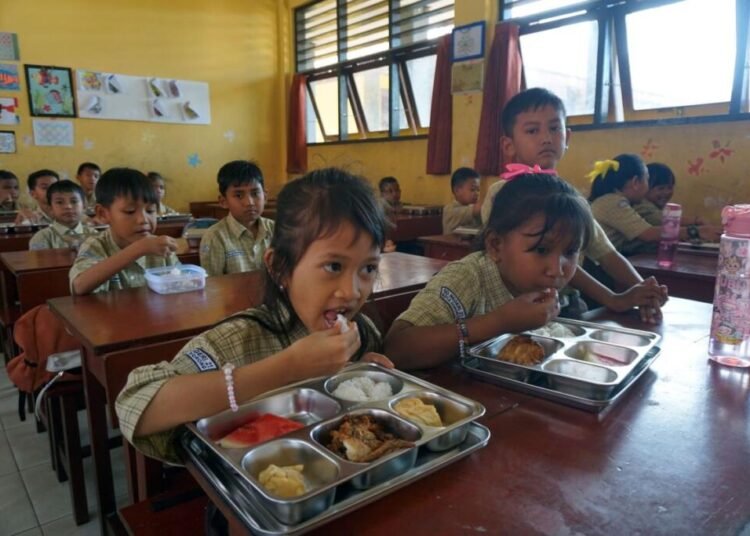 Biaya Belum Cair, Distribusi MBG di SMPN 1 Pandeglang Terhenti