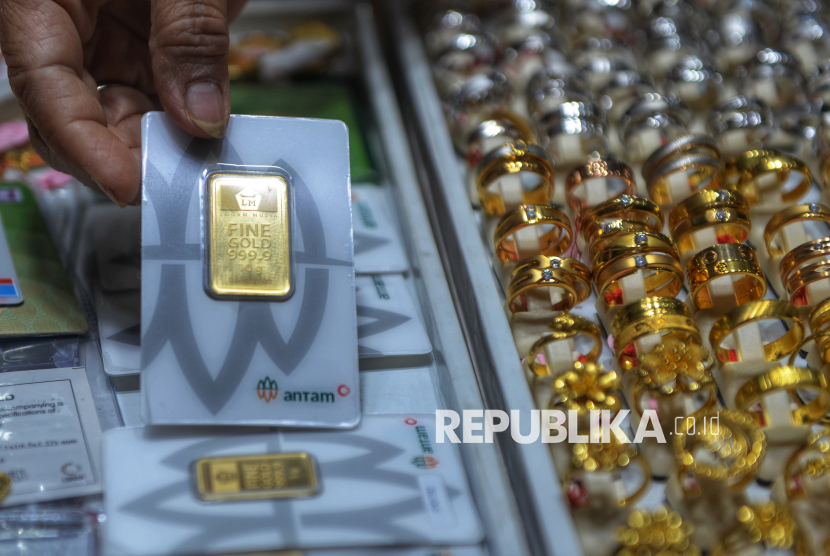 Harga Emas Antam Hari Ini Naik Signifikan