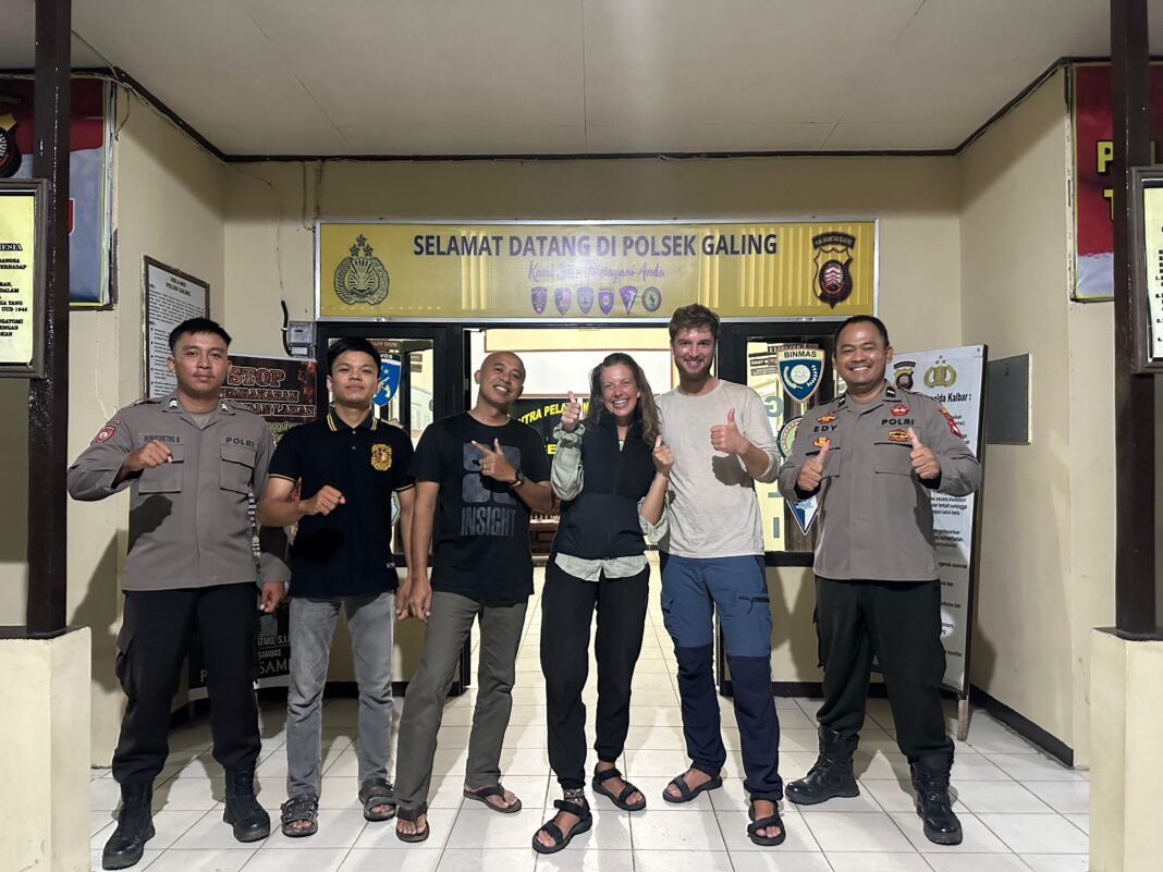 Menginap di Kantor Bupati, Penduduk Huntara Cigobang Tagih Kepastian