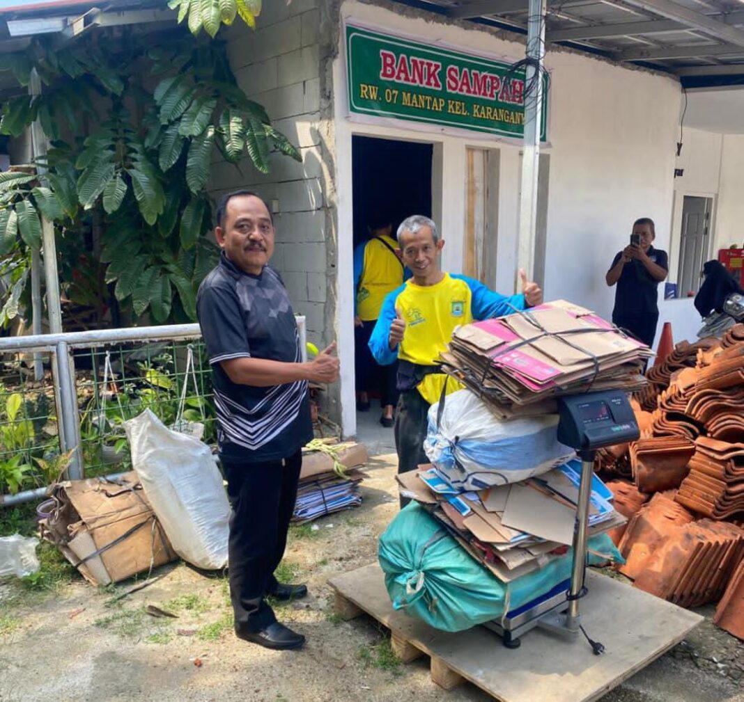 Pembentukan Bank Sampah di Seluruh RW buat Kurangi Beban TPA Rawa Kucing